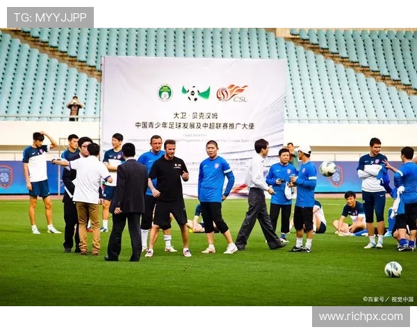 广州足球队配合引发热议球迷对战术与默契的不同看法