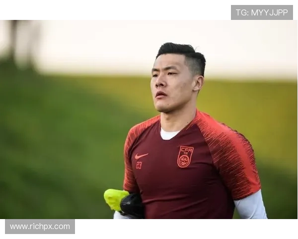 王大雷以精彩扑救再度成为焦点展现门神实力引领球队稳健前行